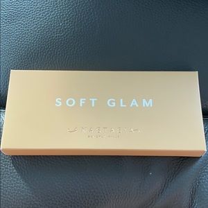 Anastasia Beverly Hills Soft Glam